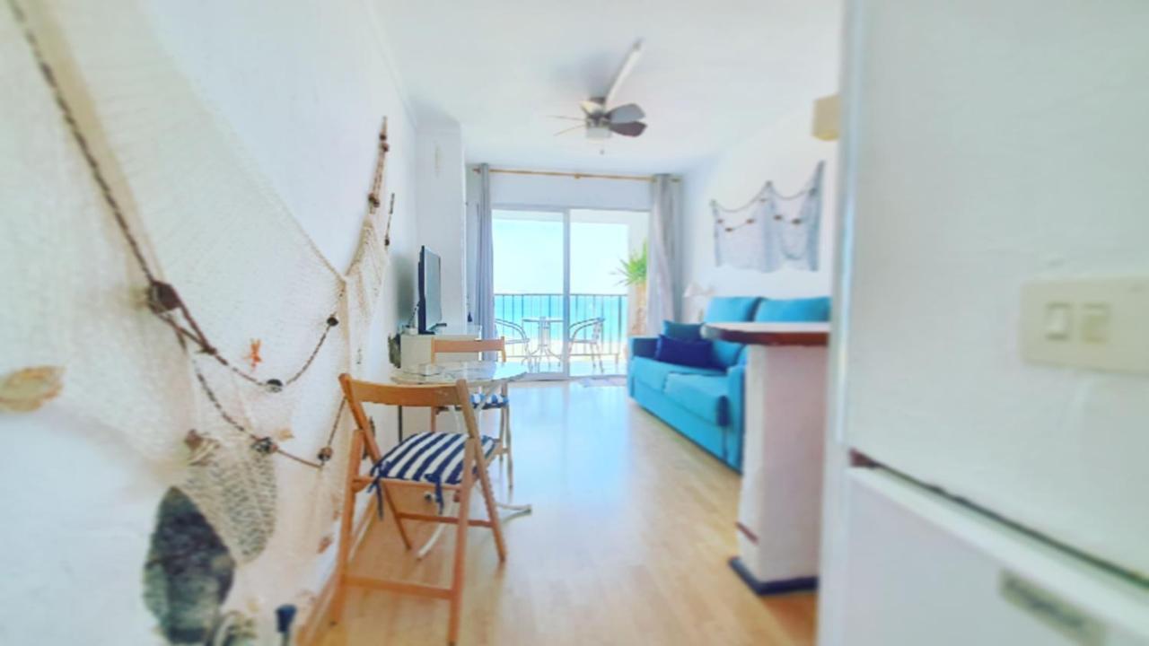 Cozy Beach-Front Studio With Amazing Sea View Empuriabrava Dış mekan fotoğraf