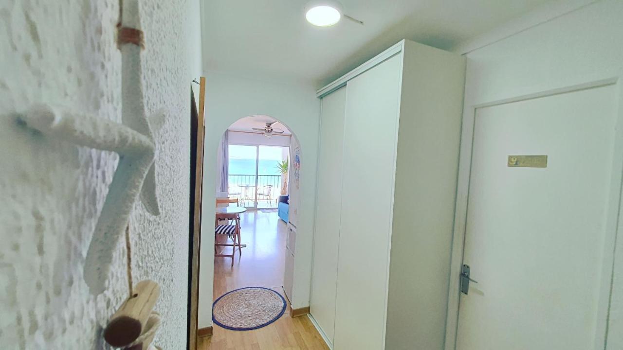 Cozy Beach-Front Studio With Amazing Sea View Empuriabrava Dış mekan fotoğraf