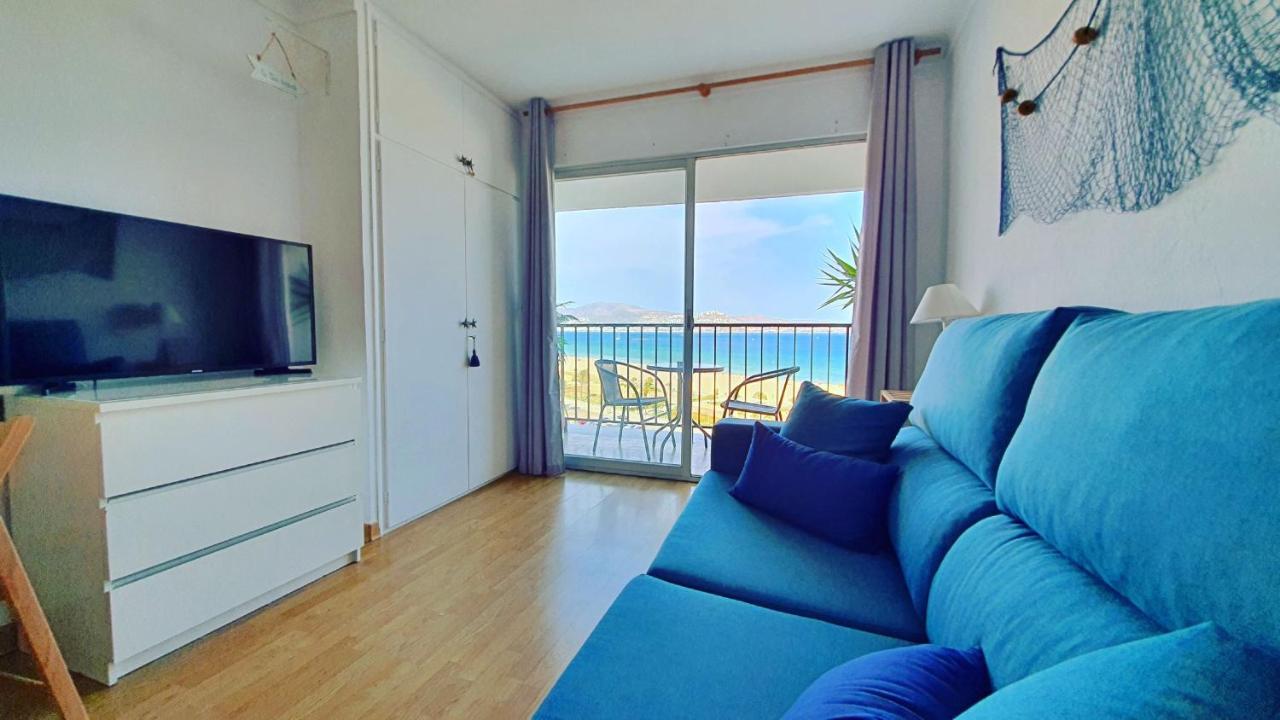 Cozy Beach-Front Studio With Amazing Sea View Empuriabrava Dış mekan fotoğraf