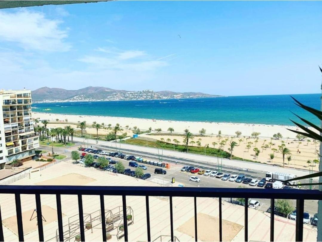 Cozy Beach-Front Studio With Amazing Sea View Empuriabrava Dış mekan fotoğraf